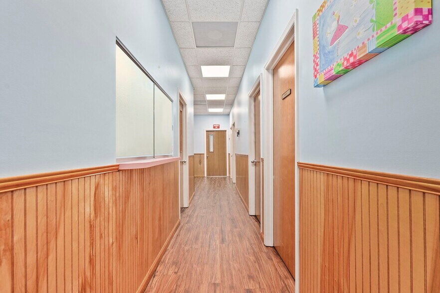 More Photos Of 1801 S 23rd St, Fort Pierce Medical For Sale