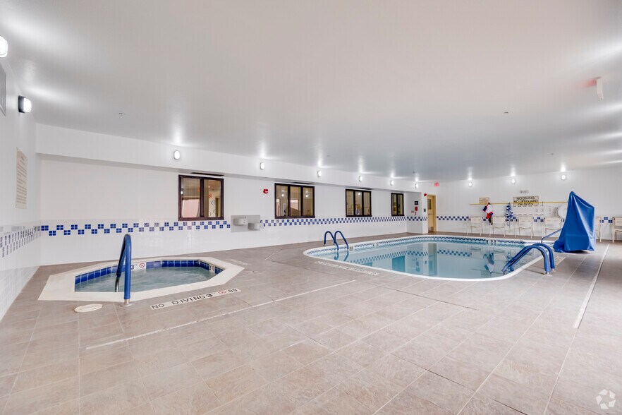 More Photos Of 4003 S Loop 289, Lubbock Hotel For Sale