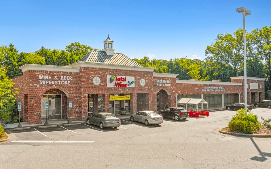 More Photos Of 2976 Battleground Ave, Greensboro Freestanding For Sale