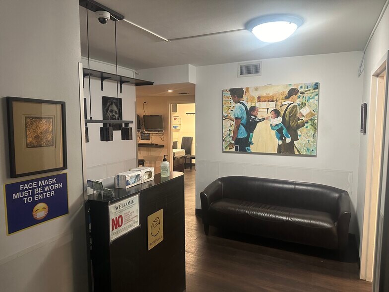 More Photos Of 330 W 58th St, New York Apartments For Lease