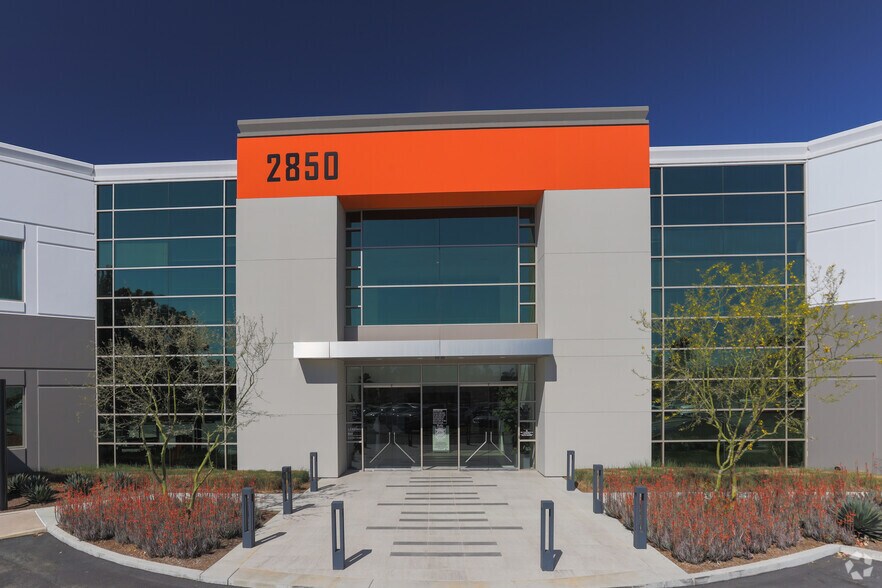 More Photos Of 2850 S Red Hill Ave, Santa Ana Office For Lease