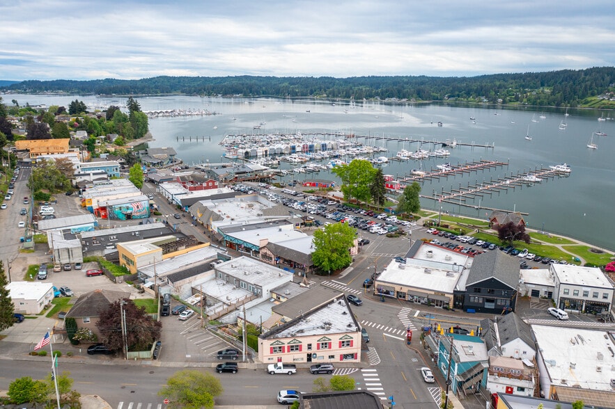 More Photos Of 18978 Front St, Poulsbo Storefront Retail Office For Sale