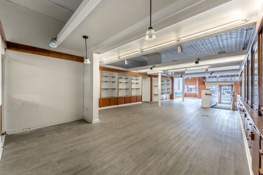 More Photos Of 1-5 Broadway, Bangor Apartments For Lease