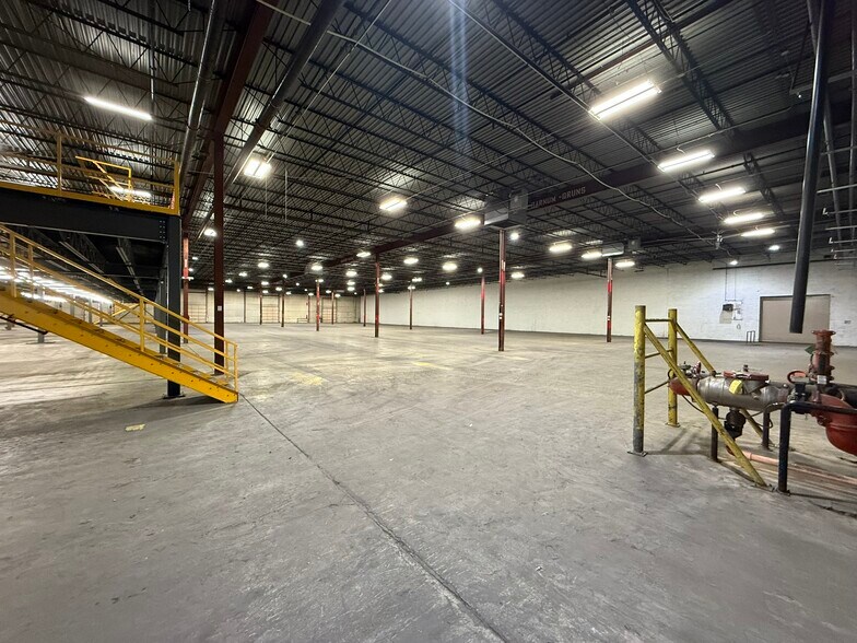 More Photos Of 3440 Trant Ave, Norfolk Distribution For Lease