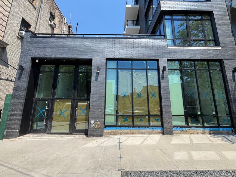 More Photos Of 49-18 Vernon Blvd, Long Island City Apartments For Lease