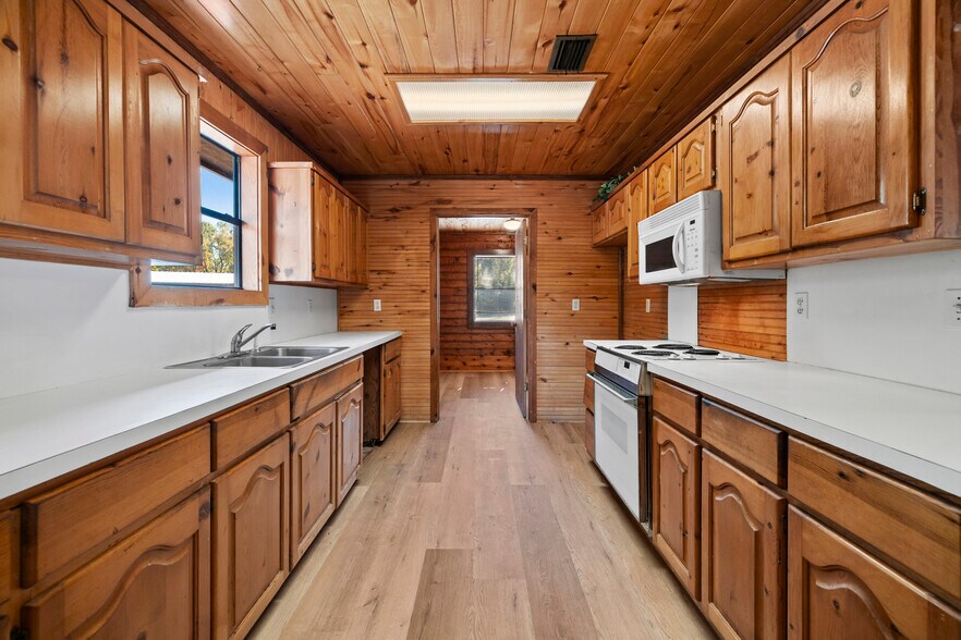 More Photos Of 1620 N FM 17, Alba Land For Sale