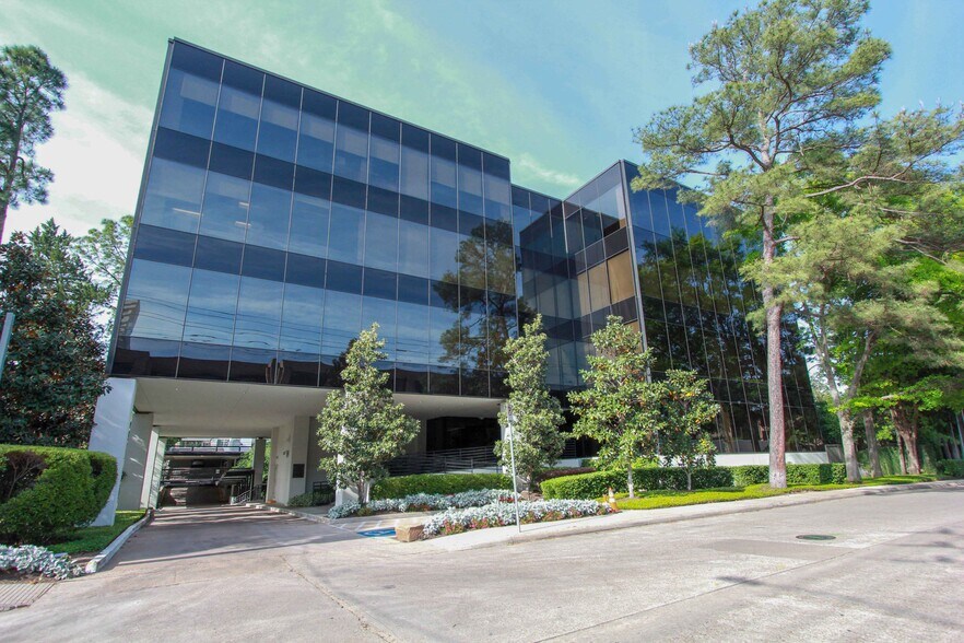 Primary Photo Of 17 S Briar Hollow Ln, Houston Office Residential For Lease