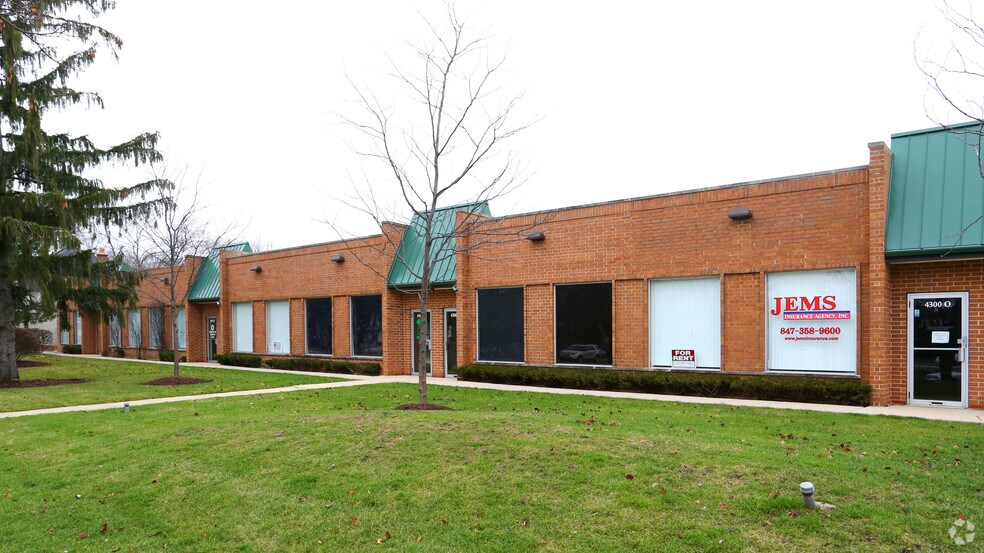 More Photos Of 1801 Hicks Rd, Rolling Meadows Office For Sale
