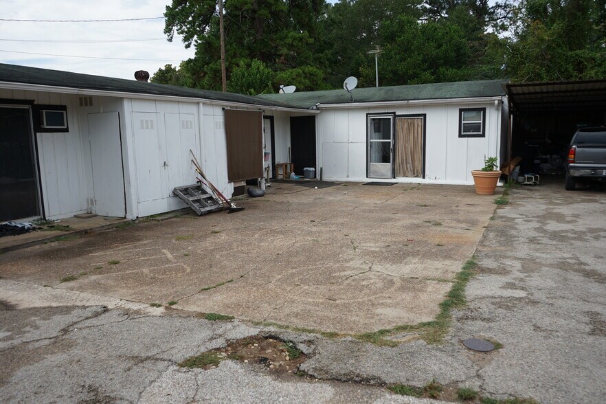 More Photos Of 20 Flys St, Shepherd Freestanding For Sale