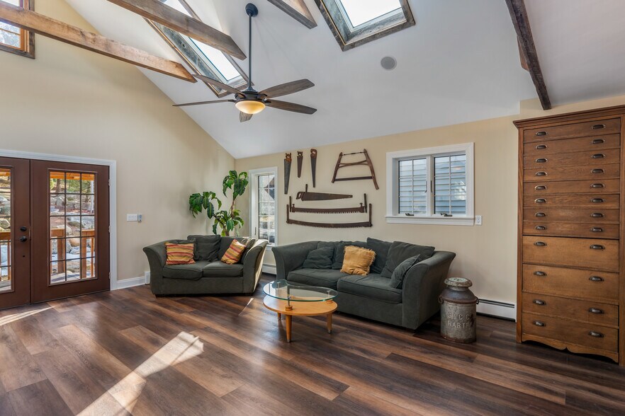 More Photos Of , Tolland General Retail For Sale