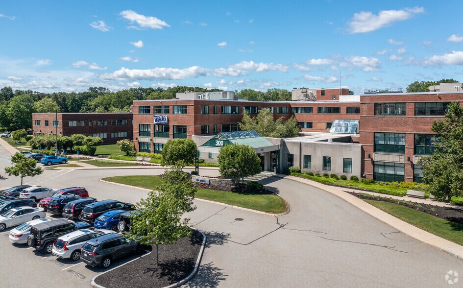 More Photos Of 300 Baker Ave, Concord Office For Lease