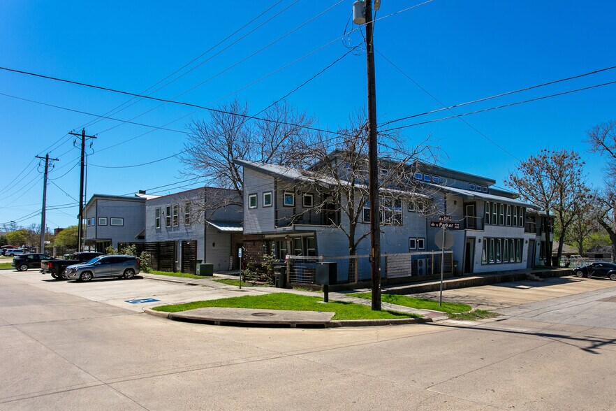 More Photos Of 300 N Parker Ave, Bryan Apartments For Sale