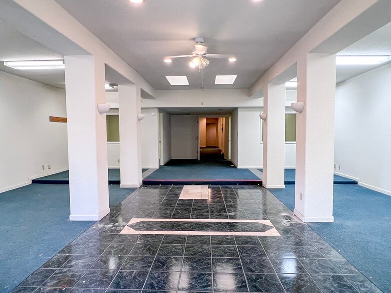 More Photos Of 1616 Alhambra Ave, Martinez Storefront For Lease