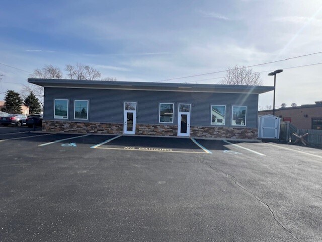Primary Photo Of 927 Columbia Ave W, Battle Creek Office For Sale
