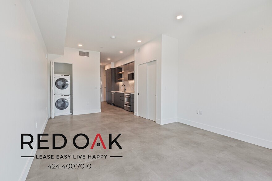 More Photos Of 3450 W 43rd St, Los Angeles Apartments For Lease