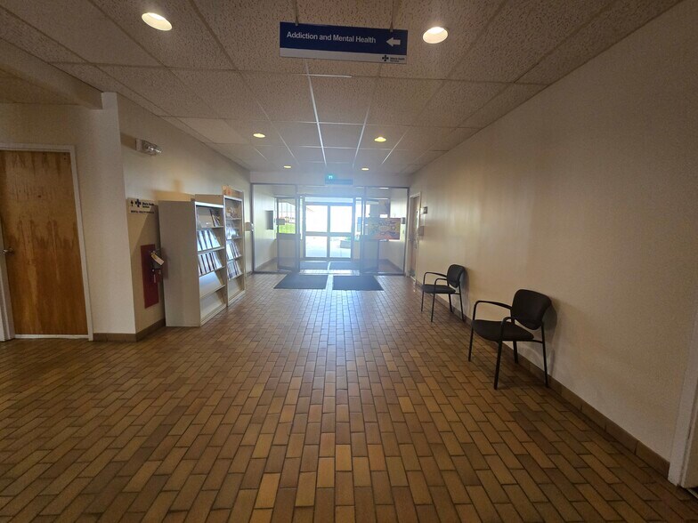 More Photos Of 5201 44 St, Bonnyville Industrial For Sale