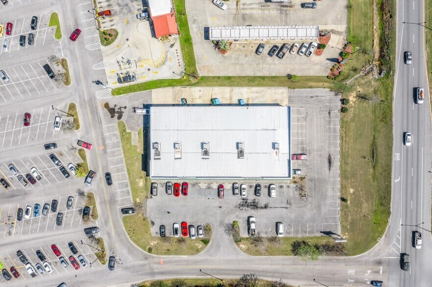 More Photos Of 3907-3921 Bienville Blvd, Ocean Springs Unknown For Lease