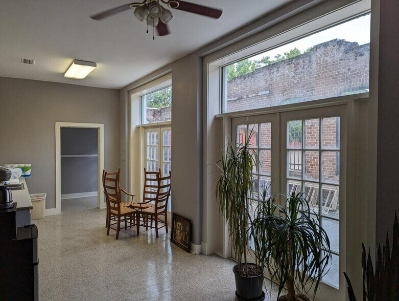 More Photos Of 301 W Capitol St, Jackson Office For Lease