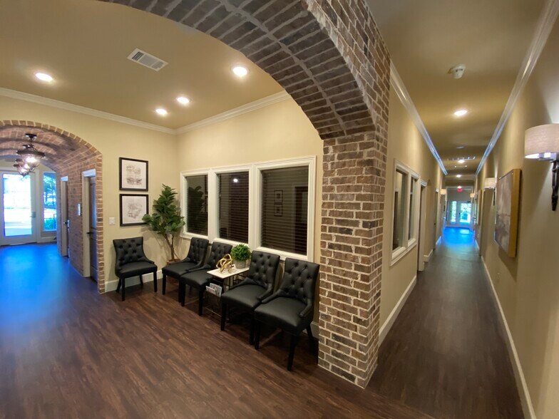 More Photos Of 609 Strada Cir, Mansfield Medical For Lease