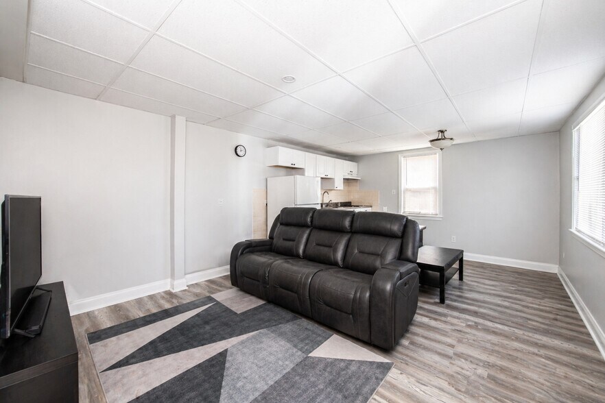 More Photos Of 799-801 N Main St, Fall River Apartments For Sale