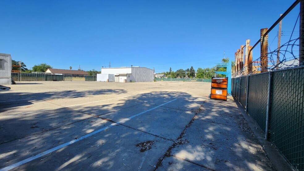 More Photos Of 4835 Rio Linda Blvd, Sacramento Warehouse For Lease