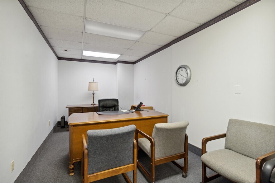 More Photos Of 145 S Jackson St, Jackson Loft Creative Space For Sale