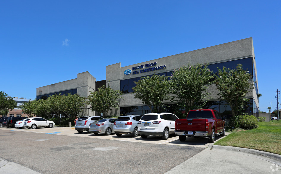 Primary Photo Of 5402 S Staples St, Corpus Christi Office For Lease