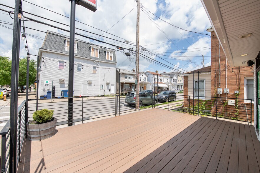 More Photos Of 221 2nd Ave, Carnegie Freestanding For Sale