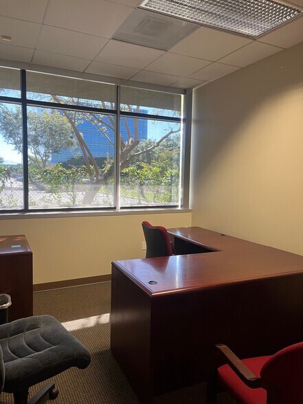 More Photos Of 1601 E Orangewood Ave, Anaheim Office For Lease