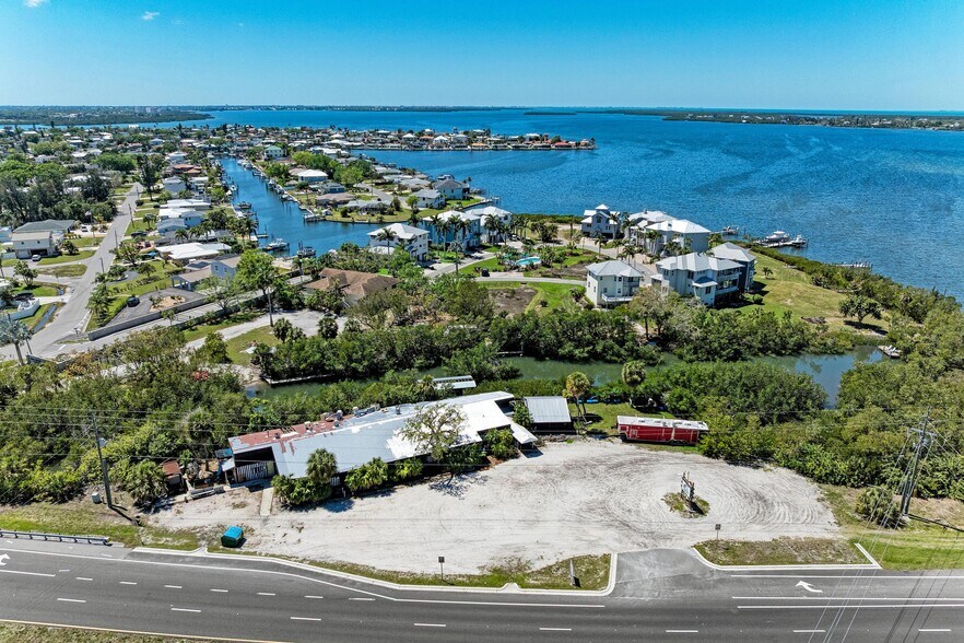 More Photos Of 5611 US 19, Palmetto Restaurant For Sale