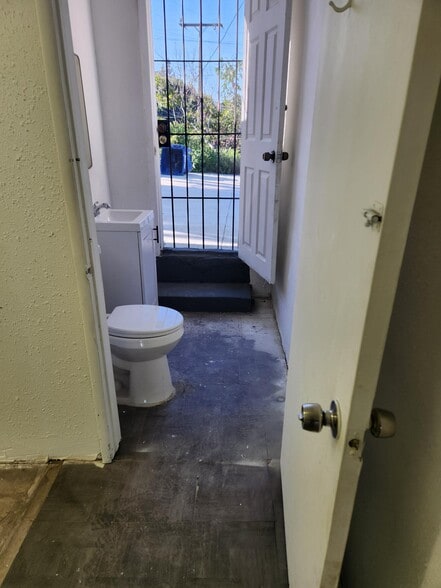 More Photos Of 4222 E Cesar E Chavez Ave, Los Angeles Storefront For Lease