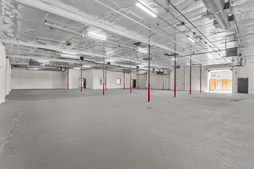 More Photos Of 3535 N Anza Rd, Palm Springs Warehouse For Lease