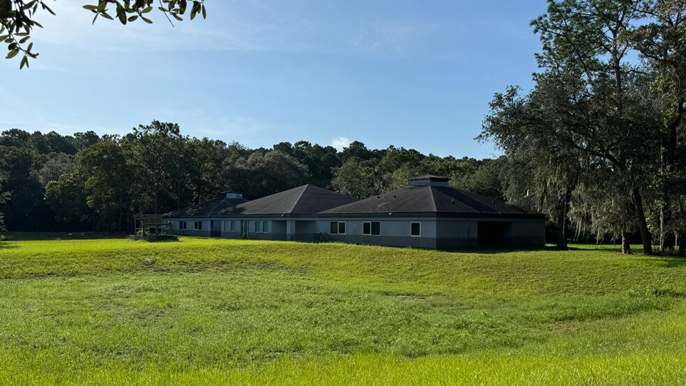 More Photos Of 2671 Huffman Blvd, Jacksonville Healthcare For Sale