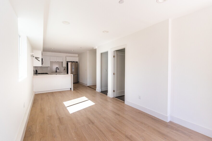 More Photos Of 4505 18th, Los Angeles Apartments For Sale