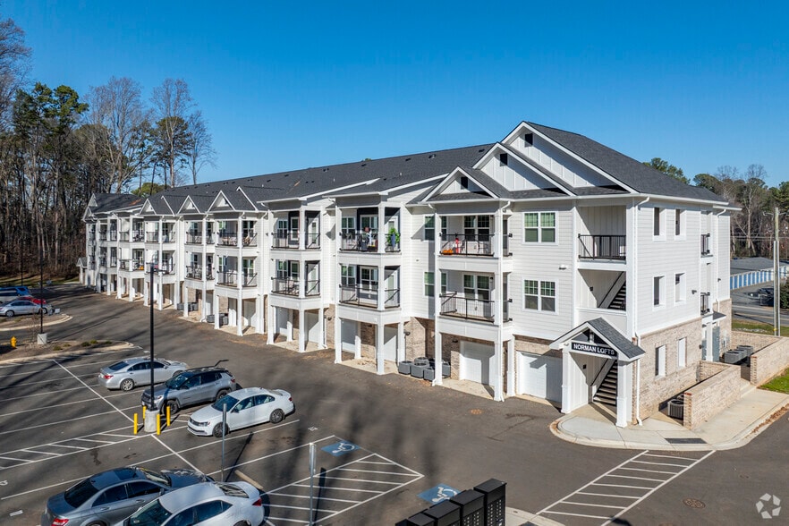 Primary Photo Of 14801 Statesville Rd, Huntersville Apartments For Sale