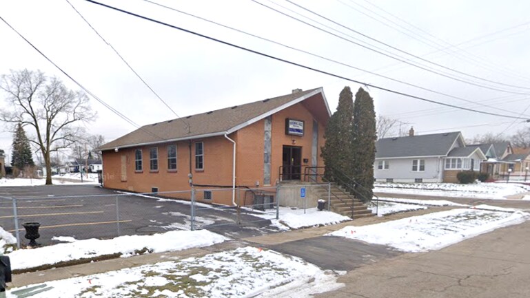 Primary Photo Of 802 E Baltimore Blvd, Flint Specialty For Sale