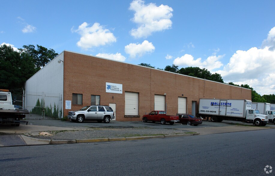 Primary Photo Of 5601 Lafayette Pl, Hyattsville Warehouse For Lease
