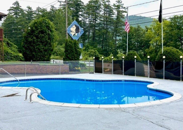 More Photos Of 1545 Us-9, Lake George Hotel For Sale