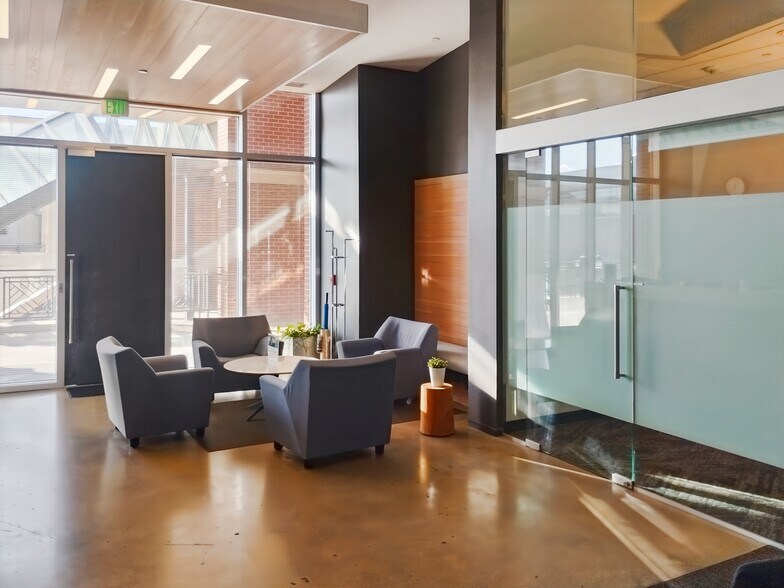 More Photos Of 1910 Towne Centre Blvd, Annapolis Coworking Space