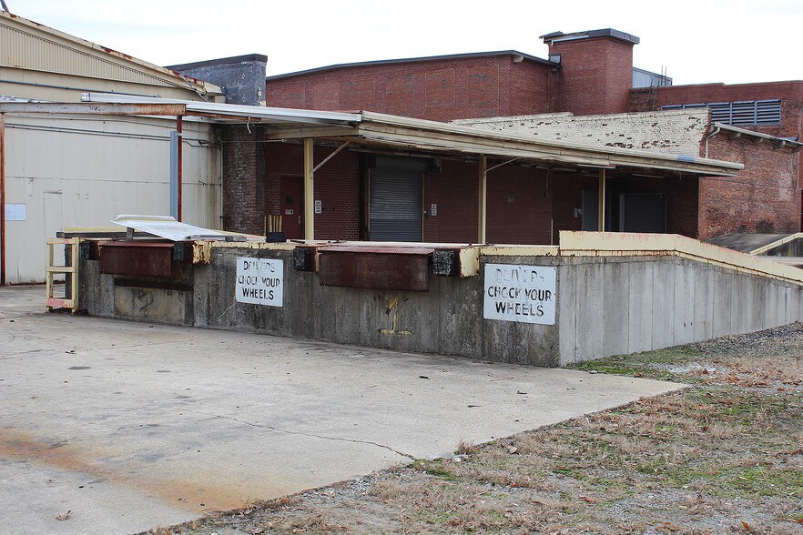 More Photos Of 801 N William St, Goldsboro Warehouse For Sale