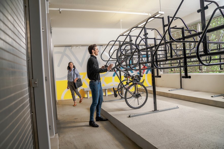 More Photos Of 400 Spectrum Center Dr, Irvine Office For Lease