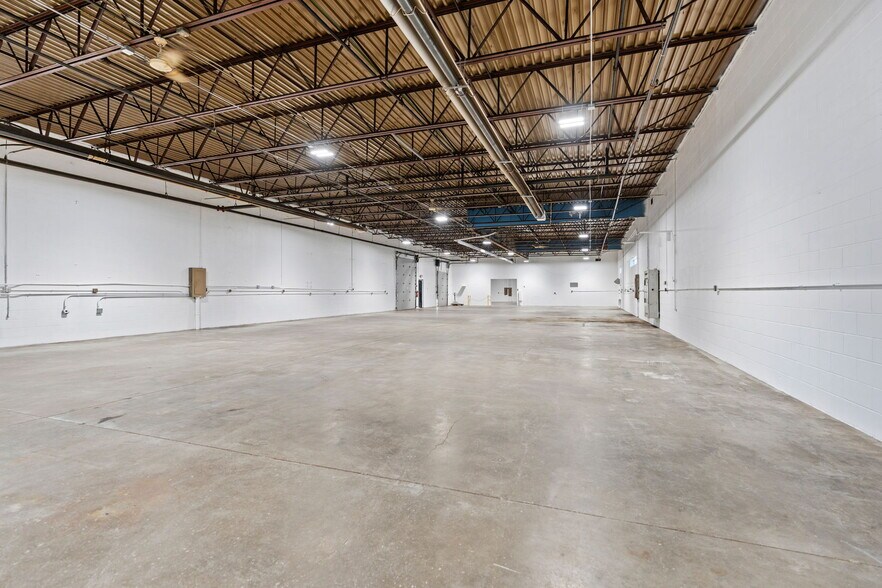 More Photos Of 7075 N 21st Ave, Hugo Industrial For Sale