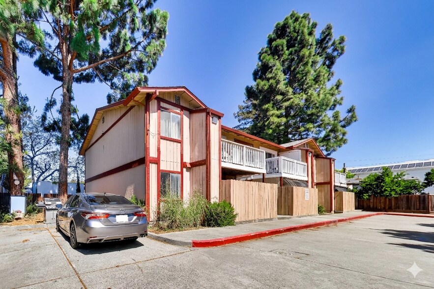 More Photos Of 22049 Hathaway Ave, Hayward Apartments For Sale