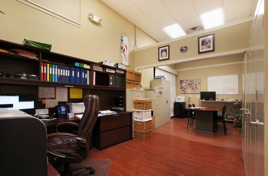 More Photos Of 11880 Lacy Ln, Fort Myers Warehouse For Sale