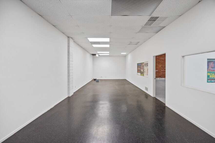 More Photos Of 15201 Prairie Ave, Lawndale Flex For Sale