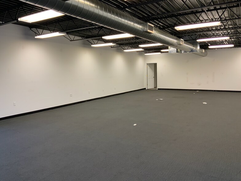 More Photos Of 4446 Elvis Presley Blvd, Memphis Freestanding For Sale