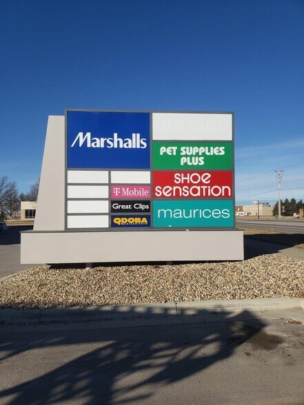 More Photos Of 1001 18th Ave NW, Austin Storefront For Lease