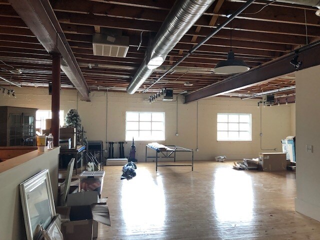 More Photos Of 624-626 New Bridge St, Jacksonville Storefront Retail Office For Sale