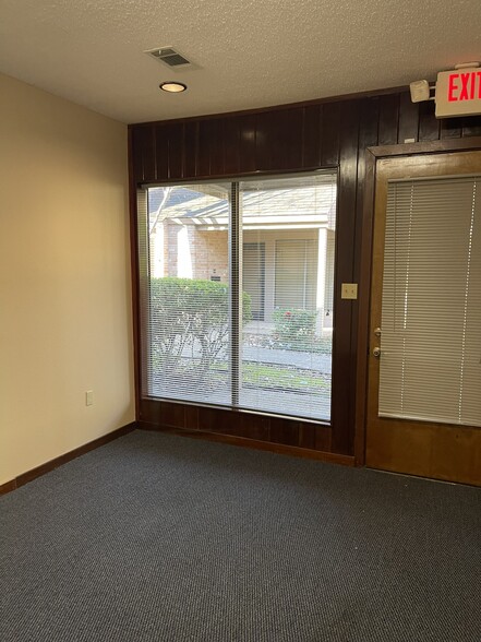 More Photos Of 11822 Justice Ave, Baton Rouge Office For Lease