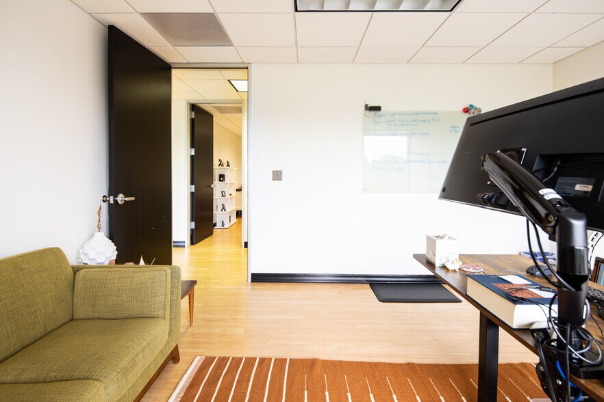 More Photos Of 3200 Steck Ave, Austin Office For Sale